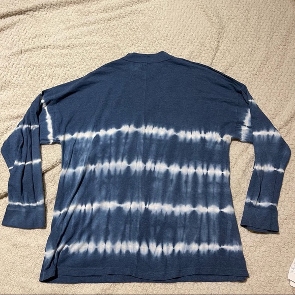 WOMEN'S PINK VICTORIA'S SECRET TIE DYE LONG SLEEVE - Picture 3 of 4